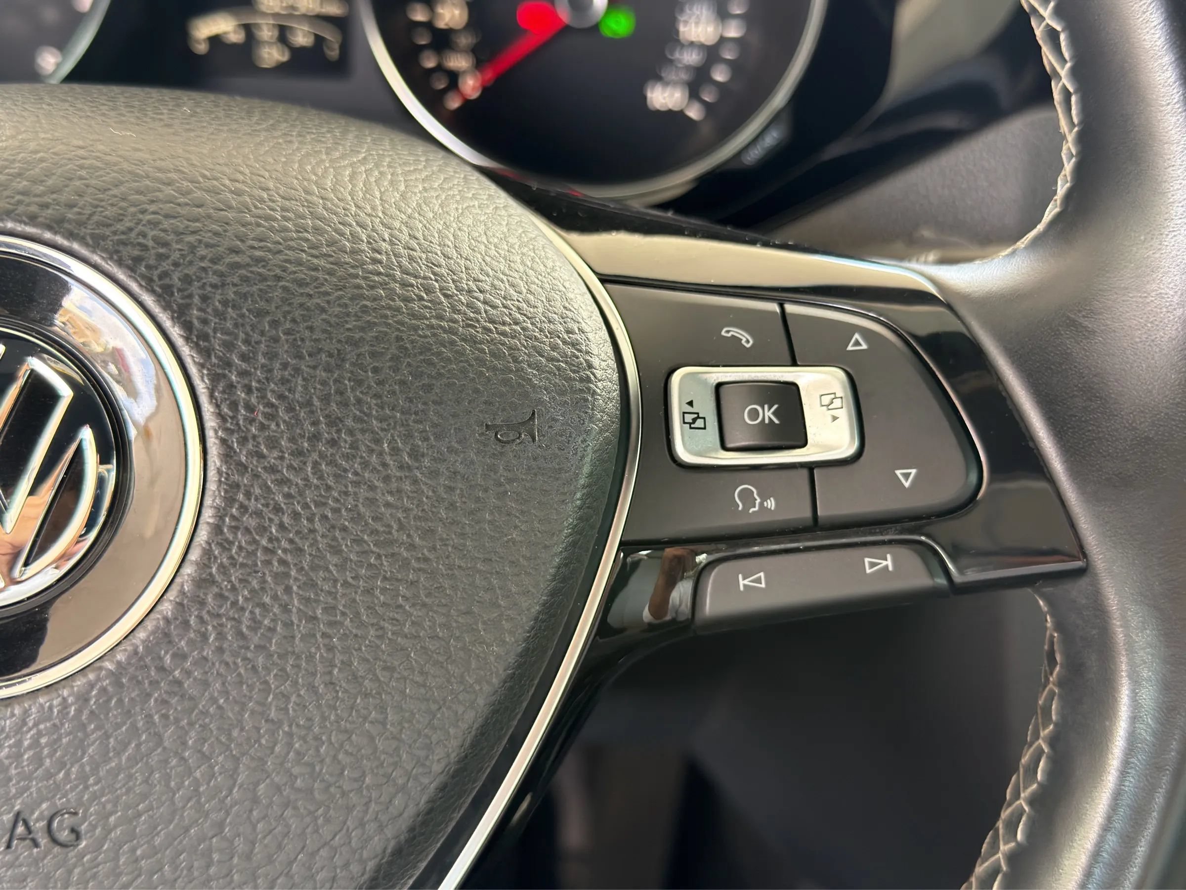 Used 2015 Volkswagen Jetta Sport FWD image 28