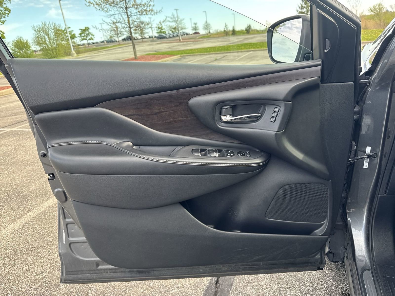 Used 2020 Nissan Murano Platinum AWD/4WD image 25