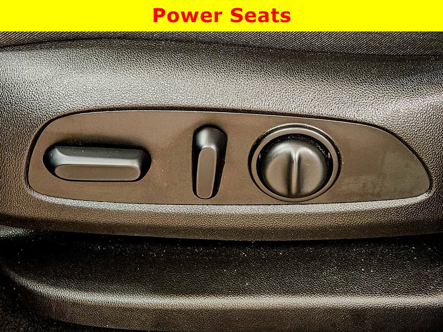 Used 2019 Chevrolet Equinox LT image 27