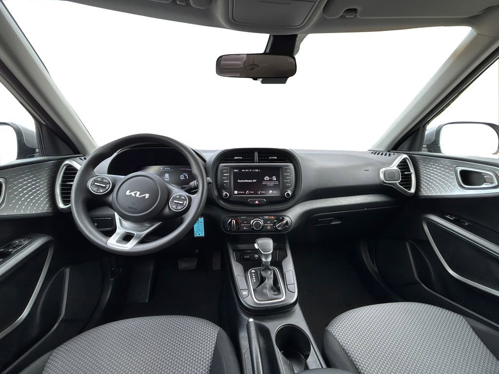 Certified 2023 Kia Soul LX w/ LX Technology Package image 16