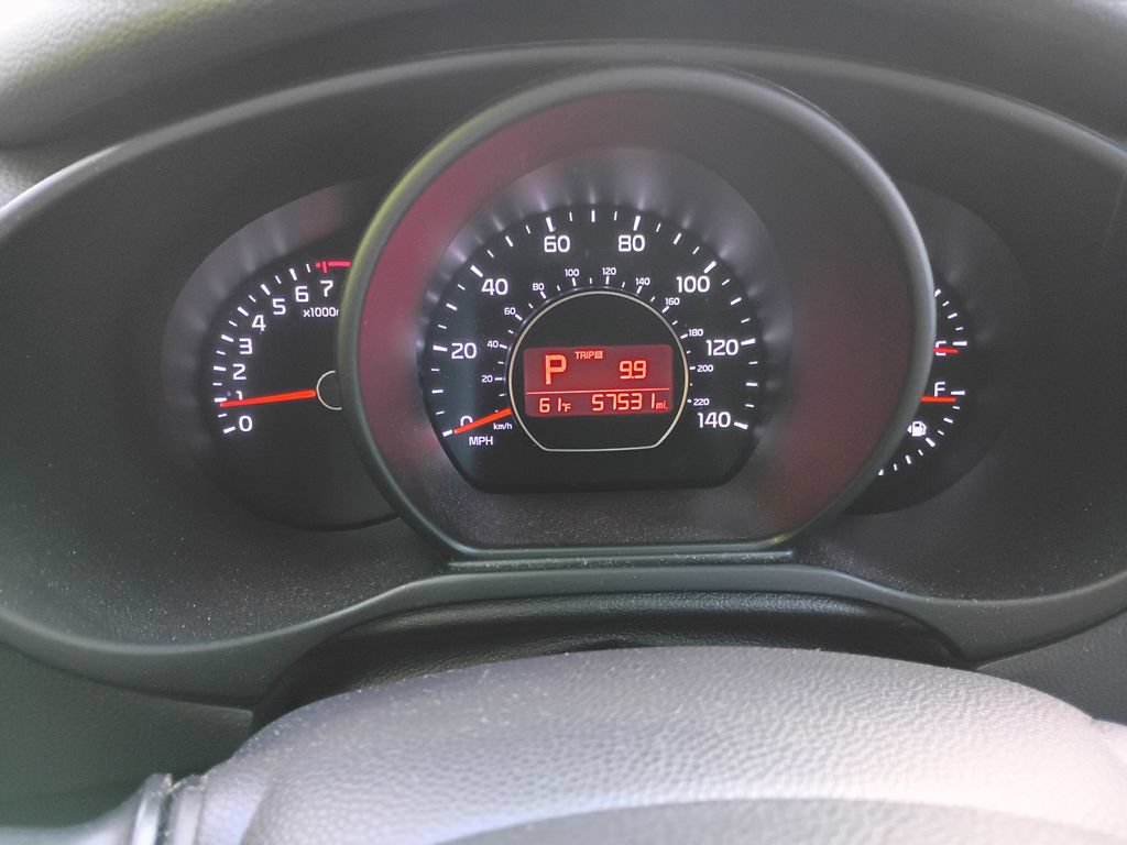 Used 2017 Kia Soul + FWD image 21
