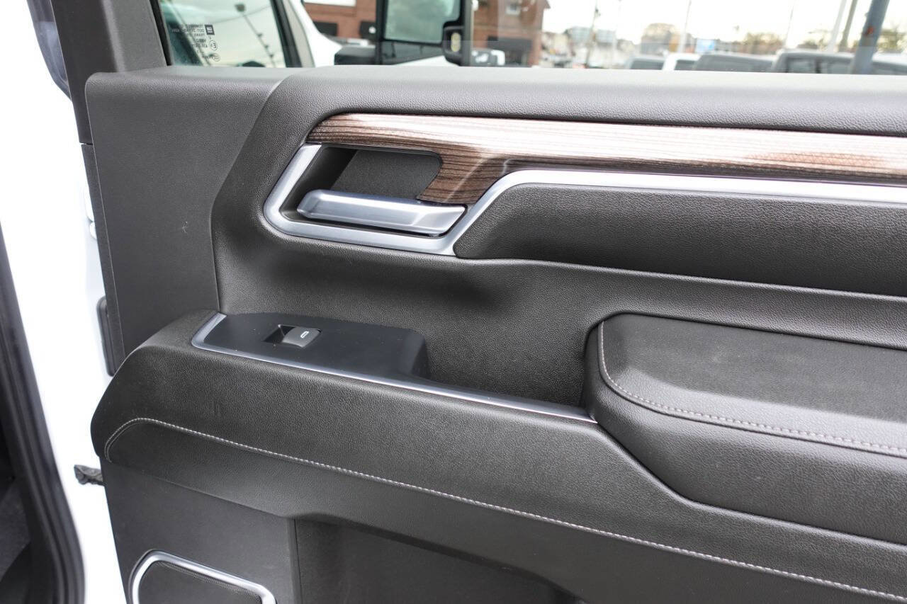 Used 2024 Chevrolet Silverado 2500 LT w/ All Star Edition image 32