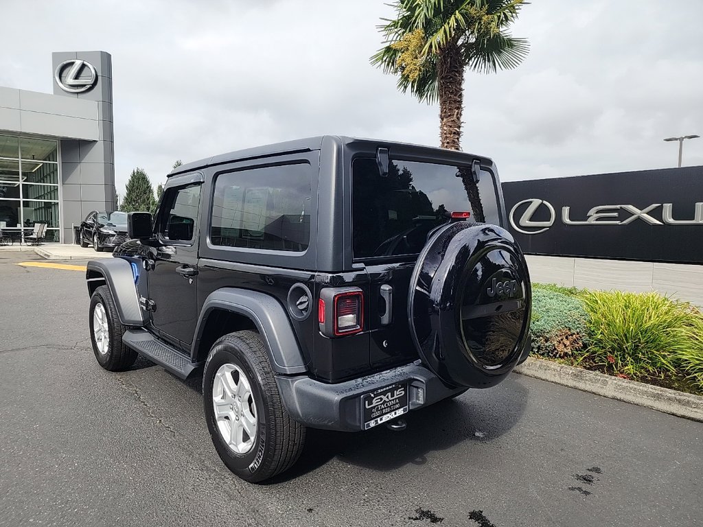Used 2020 Jeep Wrangler Sport AWD/4WD image 3