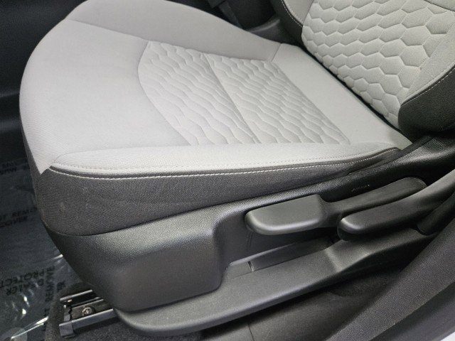 Used 2021 Chevrolet Equinox LS AWD/4WD image 30