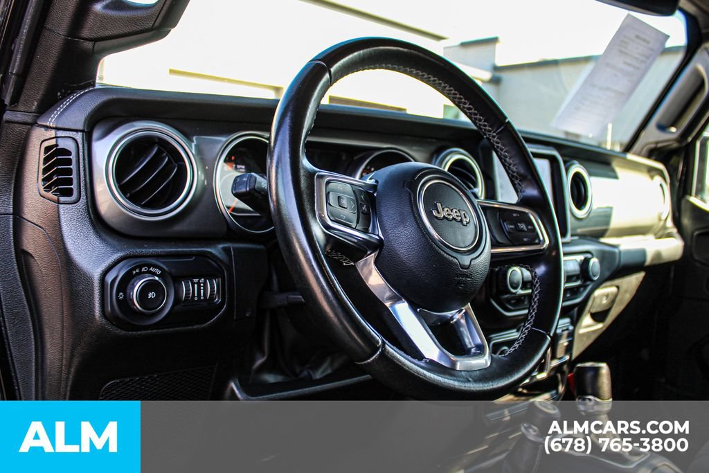 Used 2022 Jeep Wrangler Unlimited Sahara AWD/4WD image 20