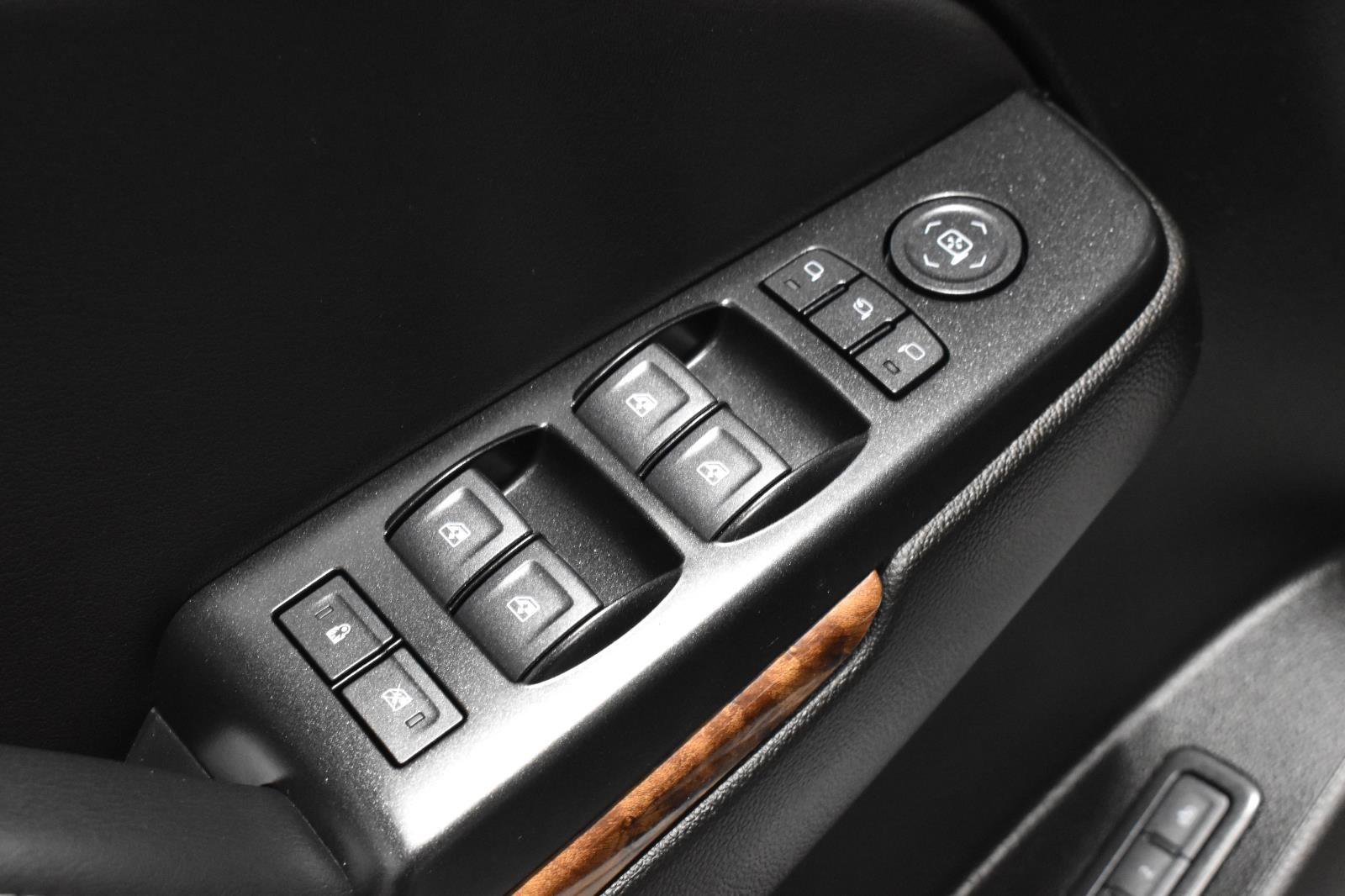 Used 2020 Chevrolet Tahoe Premier w/ RST 6.2L Performance Edition image 12