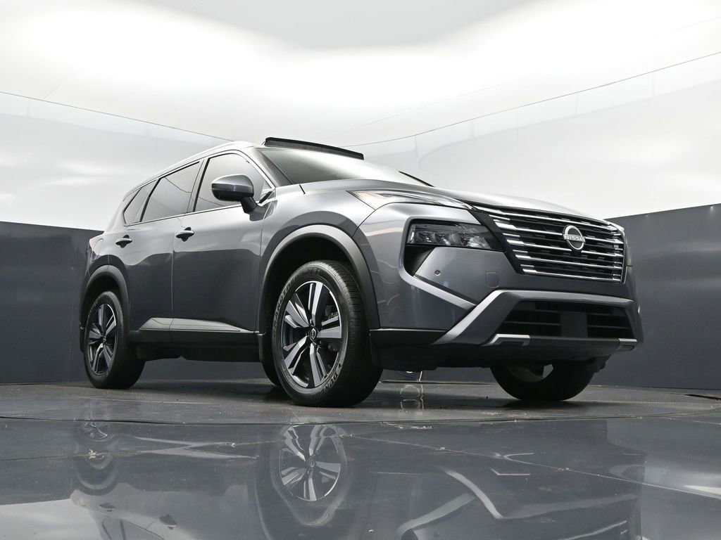 Used 2024 Nissan Rogue SL w/ SL Premium Package image 45