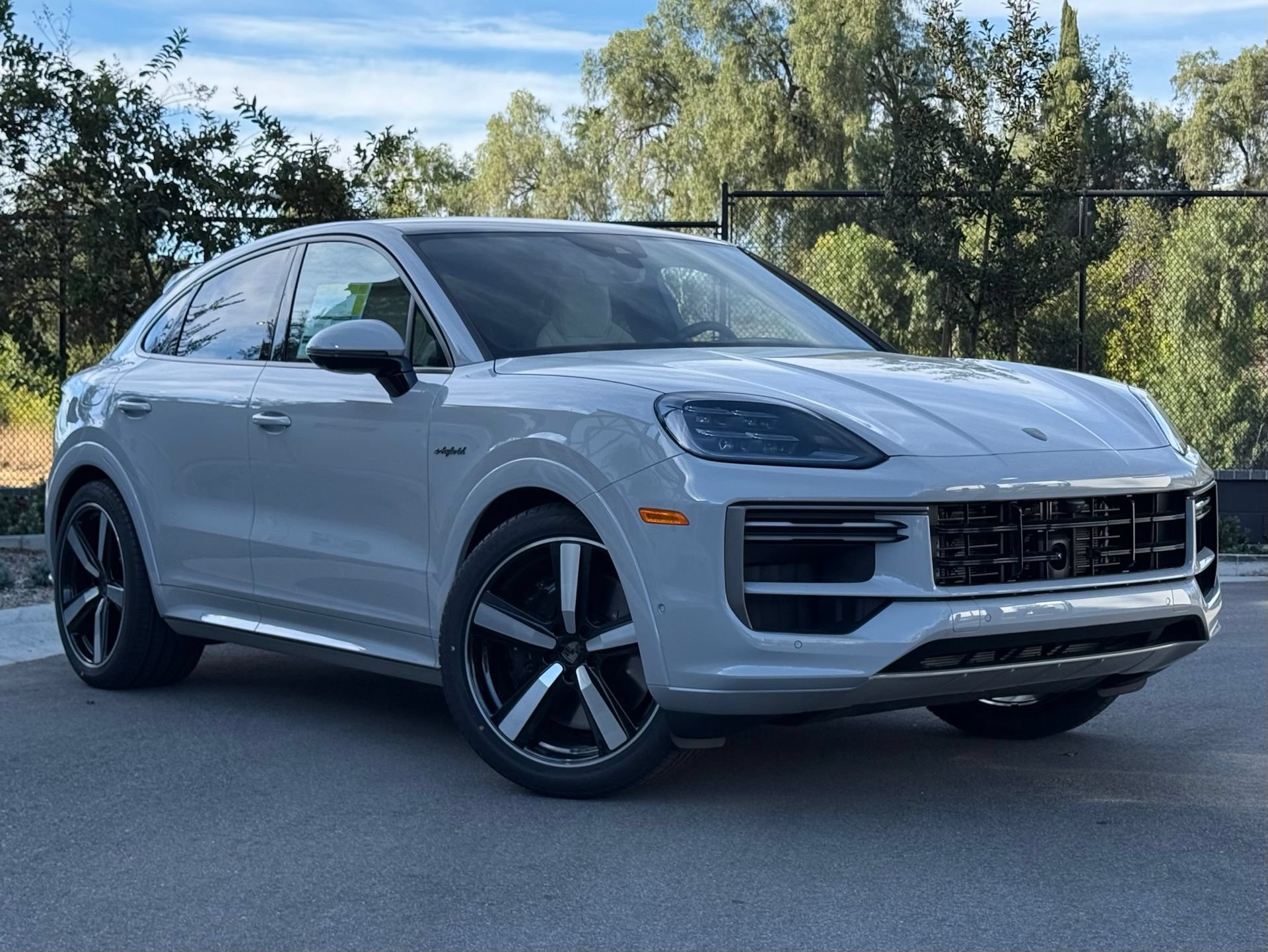 New 2026 Porsche Cayenne Turbo AWD/4WD image 9
