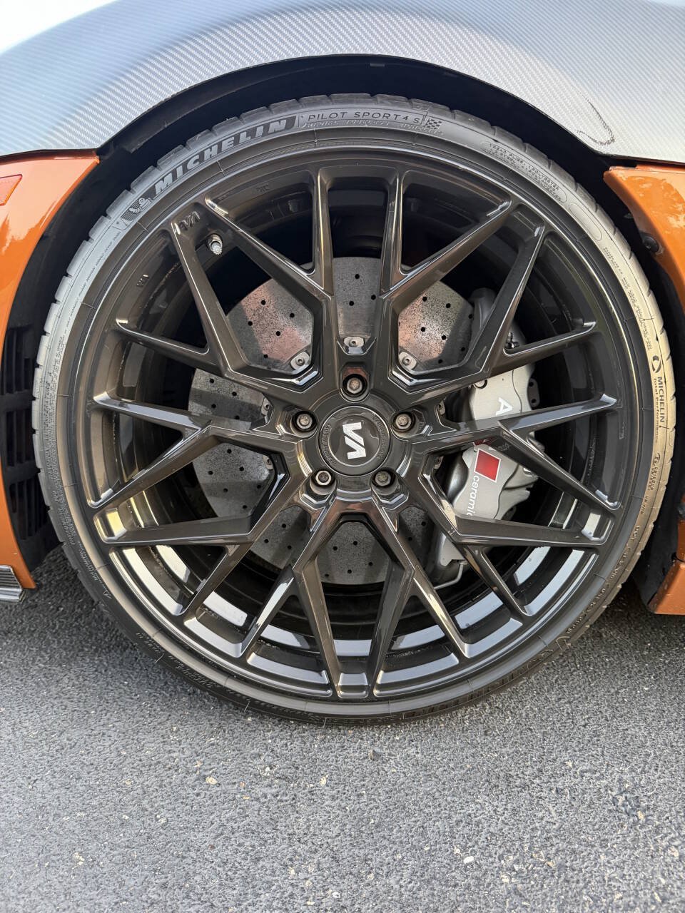 Used 2014 Audi R8 V8 w/ Ceramic Brake Package AWD/4WD image 14
