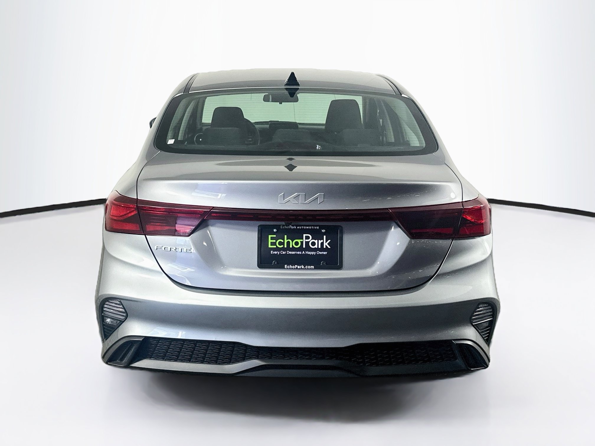 Used 2024 Kia Forte LXS FWD image 7