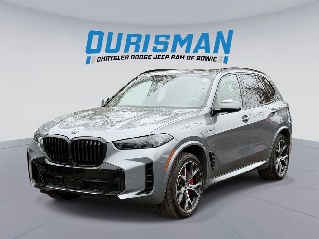 Used 2024 BMW X5 xDrive50e w/ M Sport Package image 5