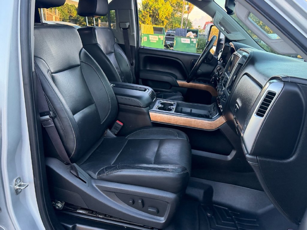 Used 2015 Chevrolet Silverado 2500 LTZ w/ LTZ Plus Package AWD/4WD image 17
