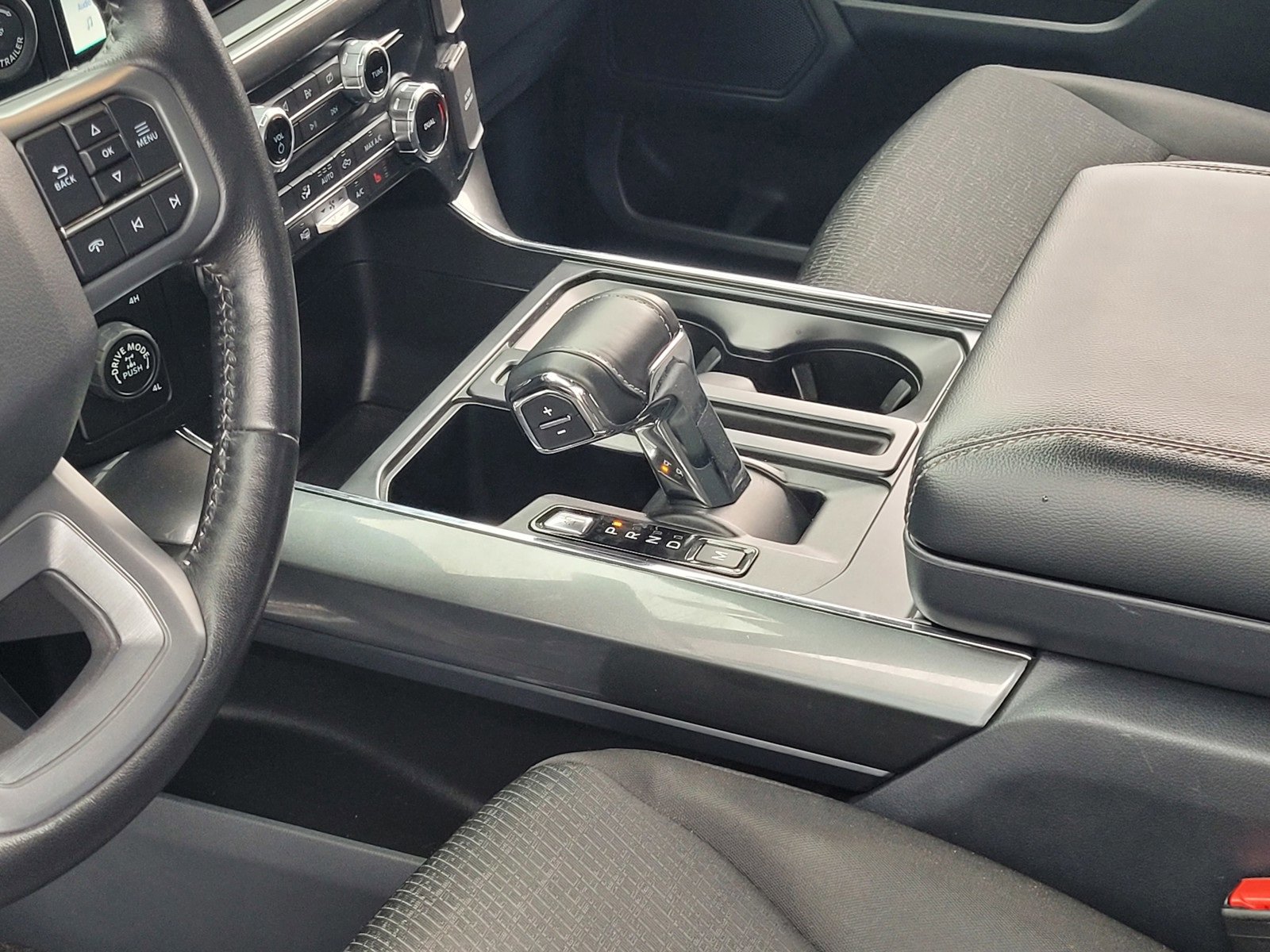 Certified 2022 Ford F150 XLT w/ Equipment Group 302A High image 20