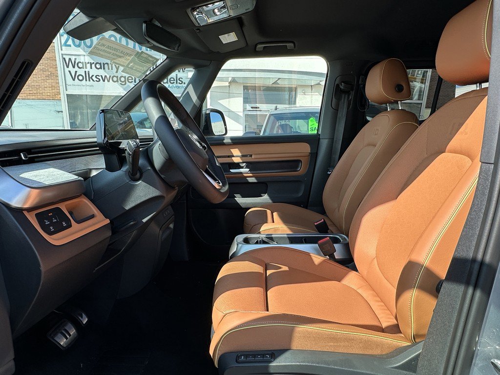 New 2025 Volkswagen ID. Buzz Pro S image 16