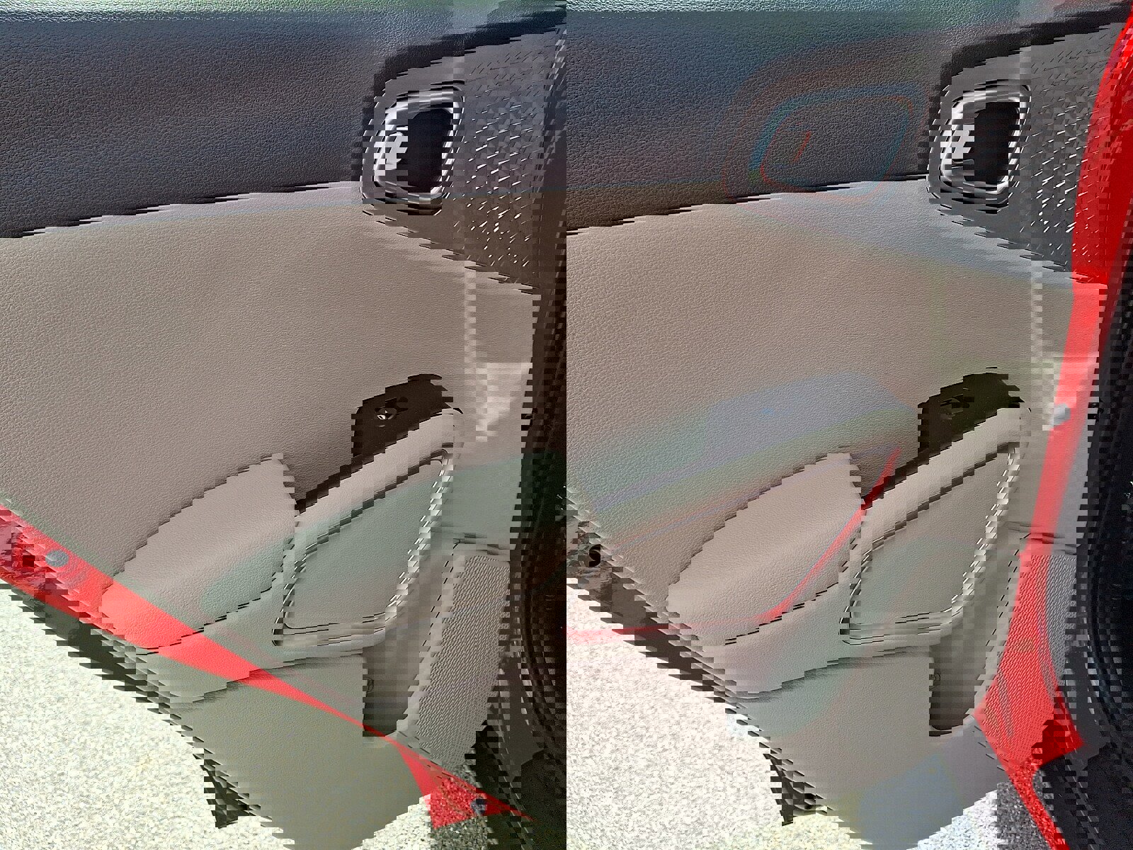 Used 2025 Kia Soul LX image 12