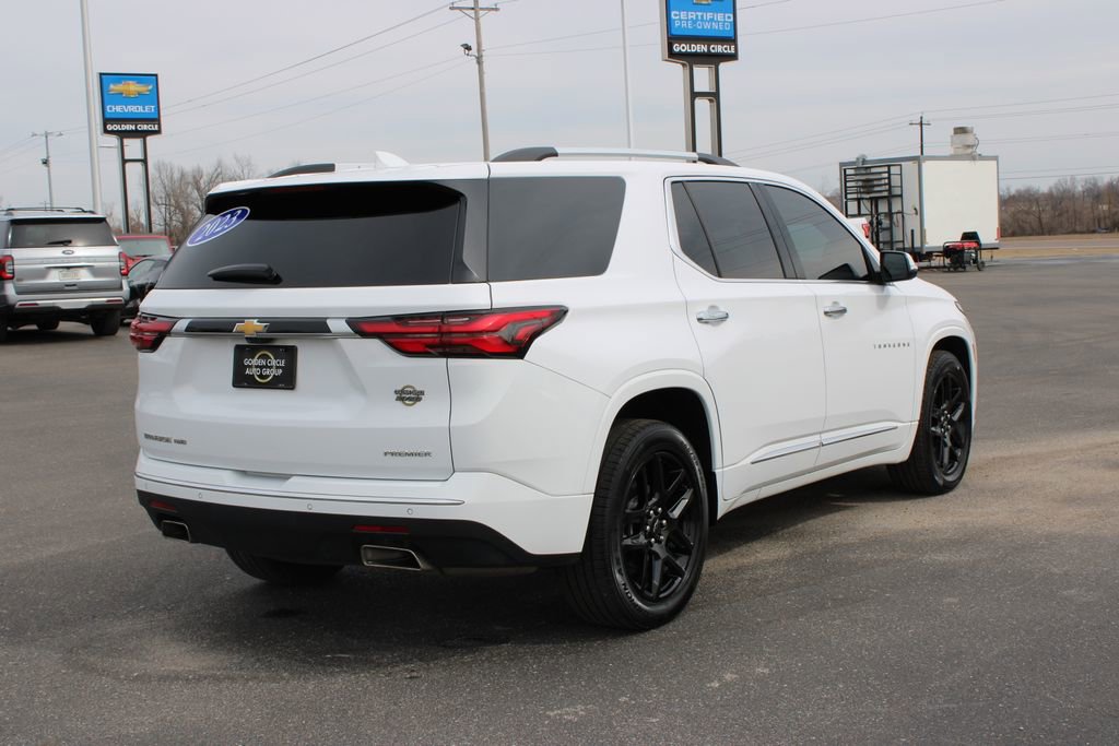 Used 2023 Chevrolet Traverse Premier AWD/4WD image 9