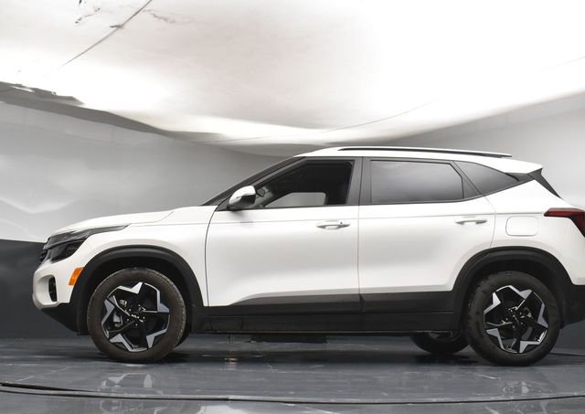 Certified 2025 Kia Seltos S FWD image 33