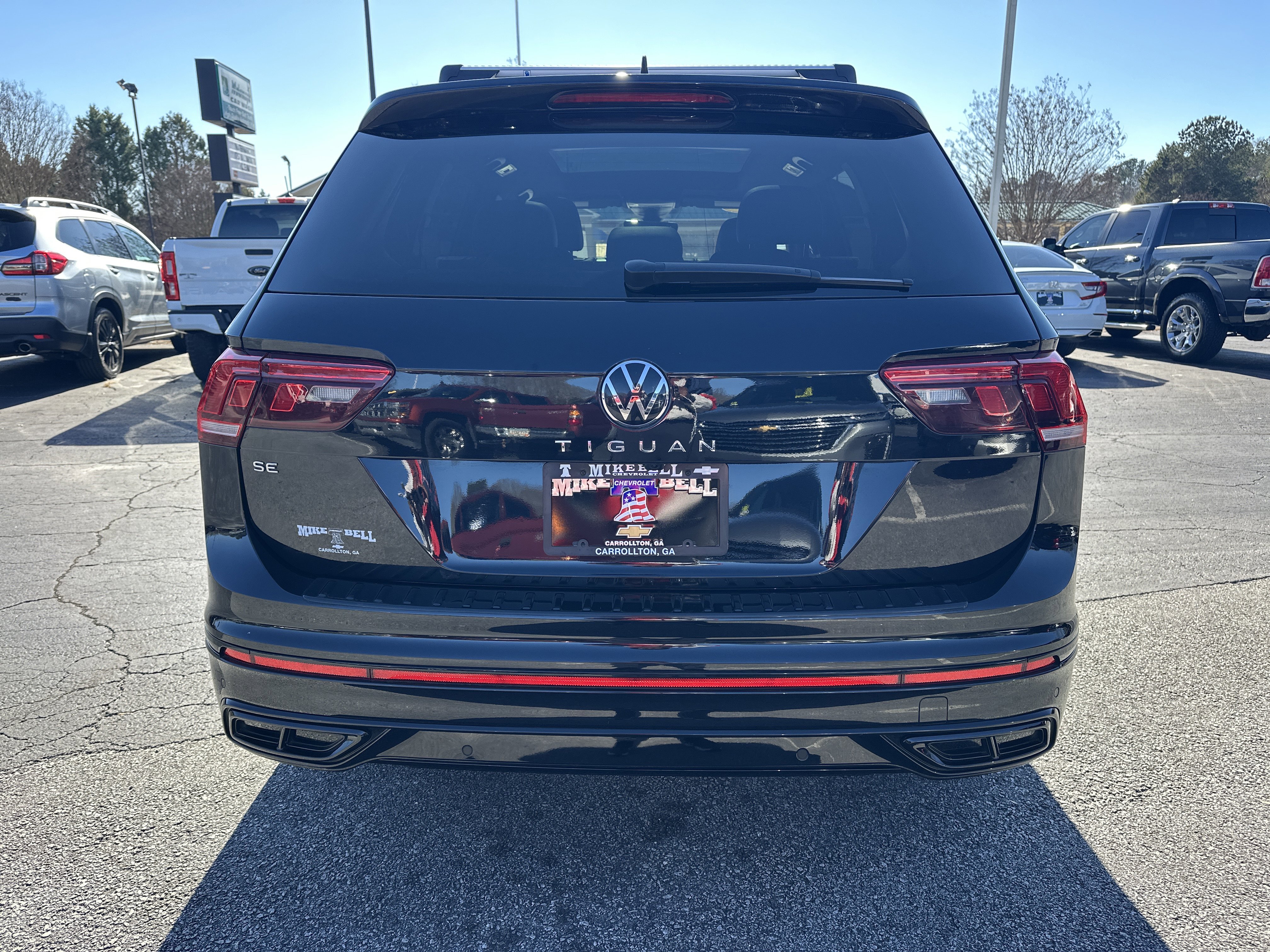 Used 2023 Volkswagen Tiguan SE R-Line image 7