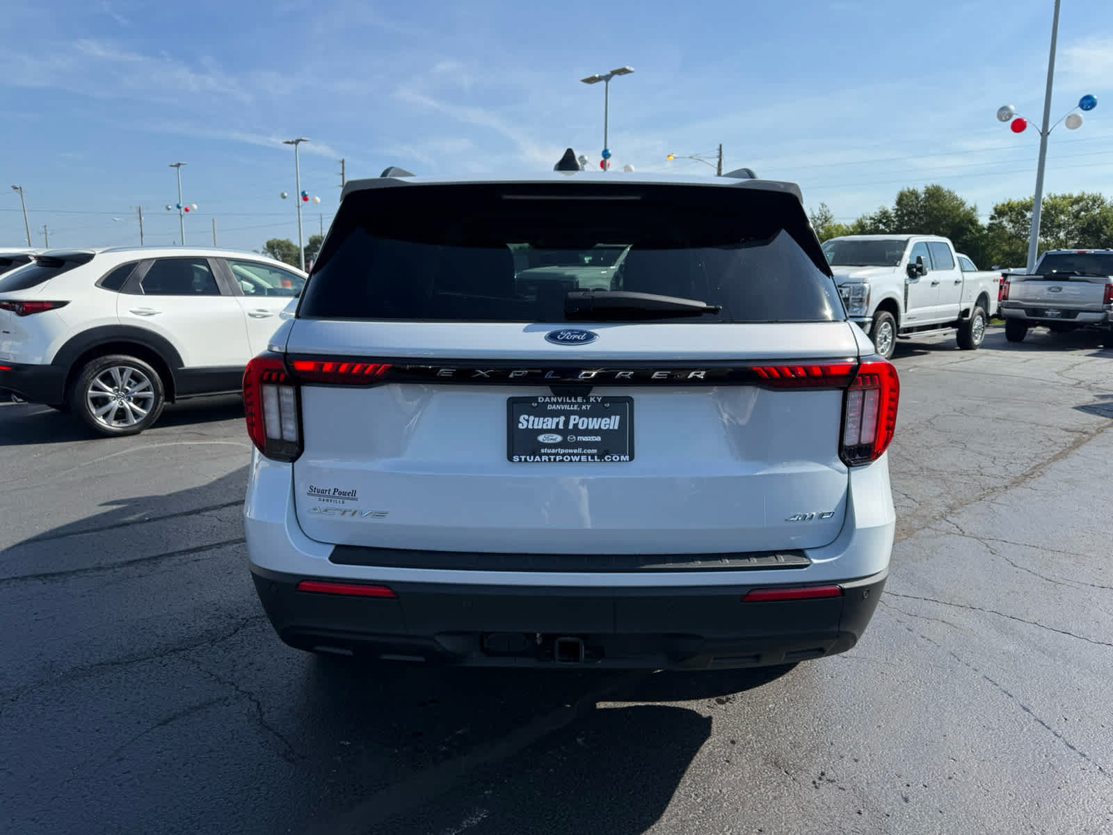 Used 2026 Ford Explorer Active AWD/4WD image 23
