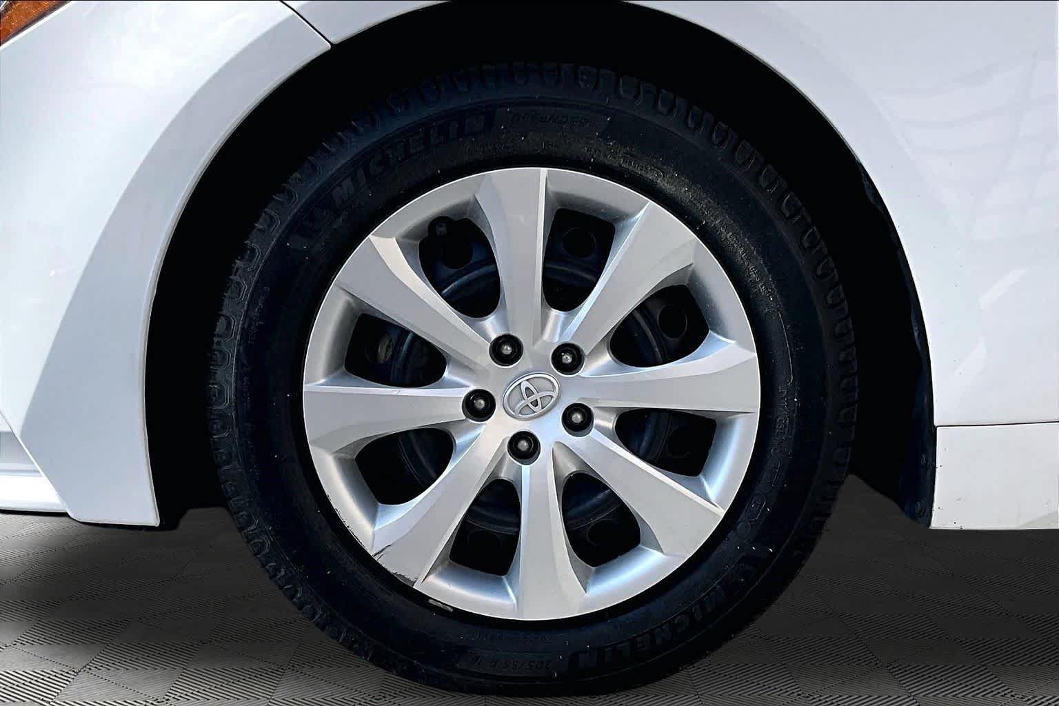 Certified 2024 Toyota Corolla LE FWD image 11