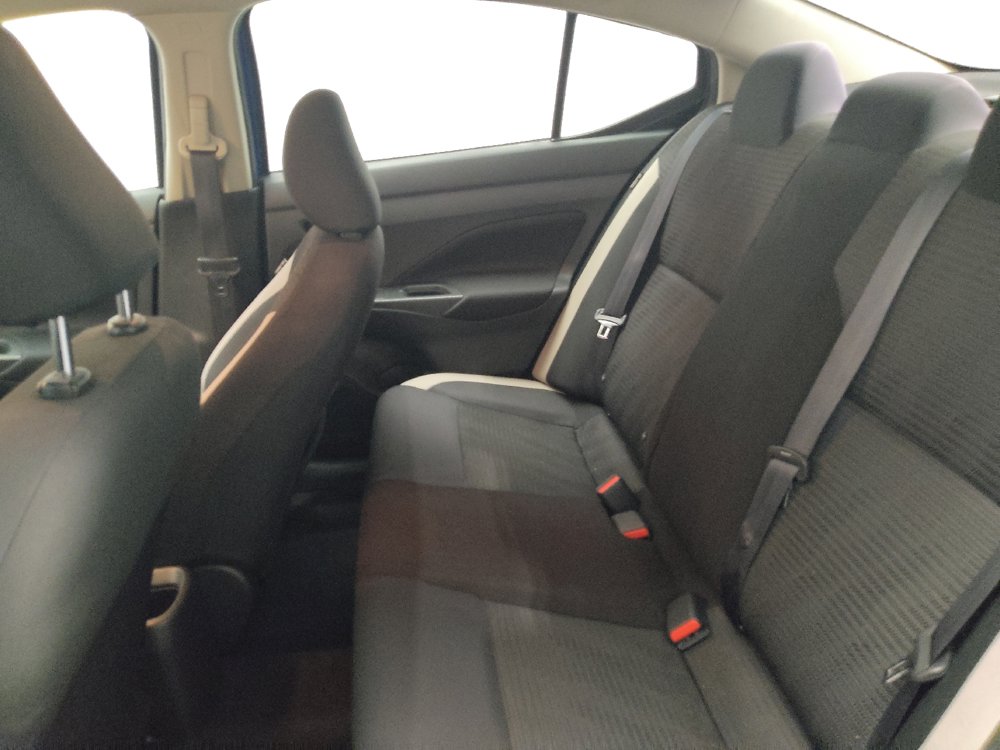 Used 2021 Nissan Versa SV FWD image 18