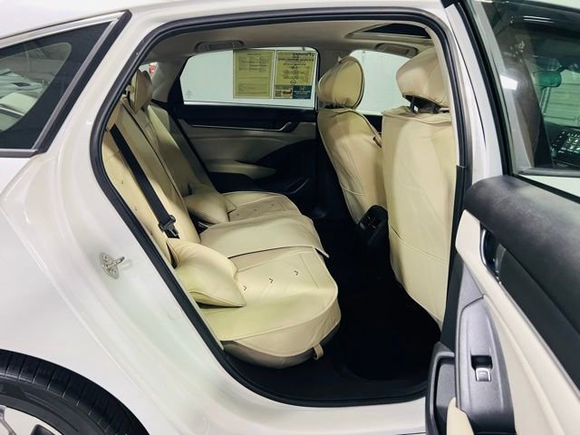 Used 2018 Honda Accord EX image 26