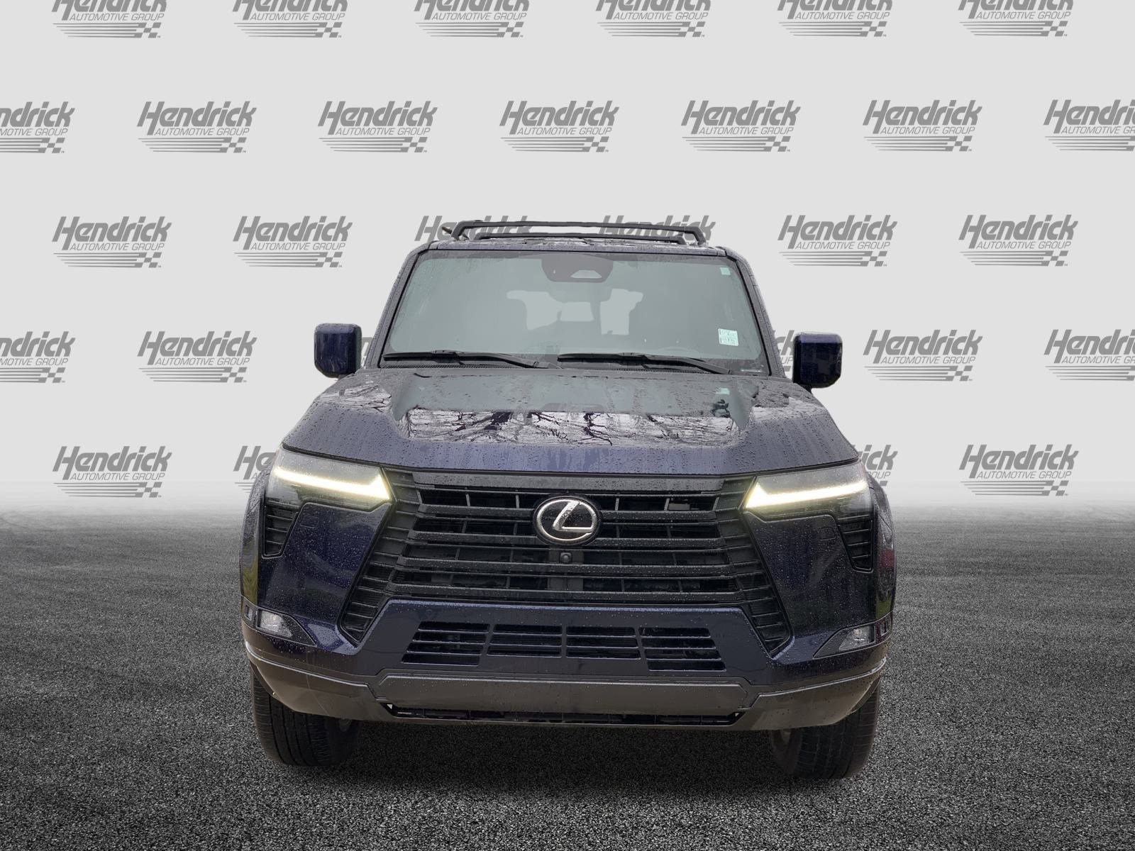 Used 2024 Lexus GX 550 image 3