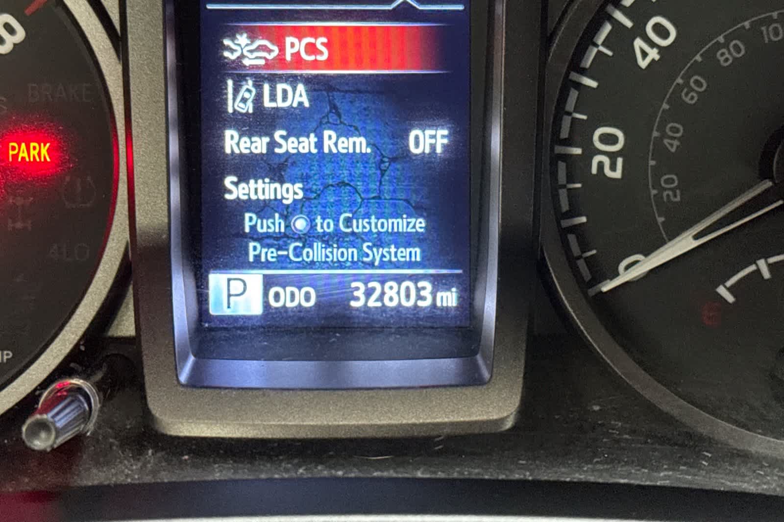 Certified 2023 Toyota Tacoma TRD Off-Road AWD/4WD image 27