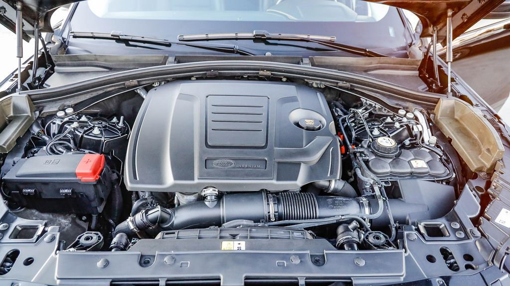 Used 2024 Land Rover Range Rover Velar S image 31