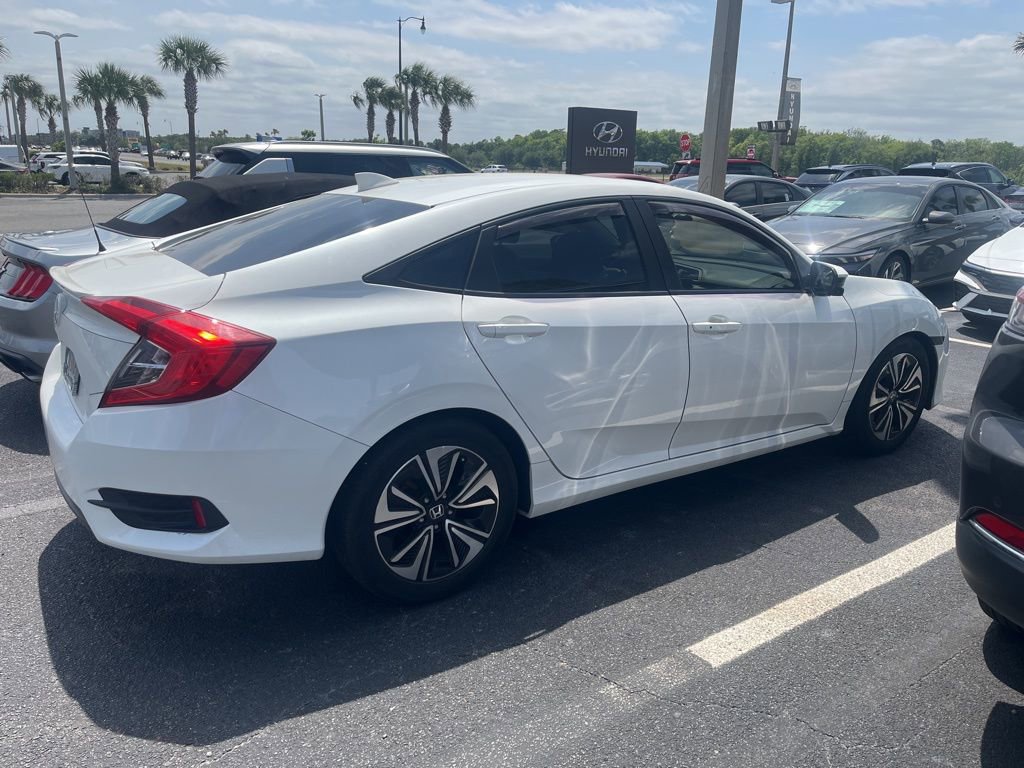 Used 2018 Honda Civic EX-T image 5