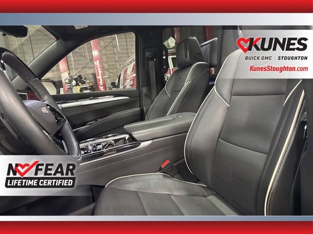 Used 2025 Cadillac Escalade Sport w/ Touring Package image 16