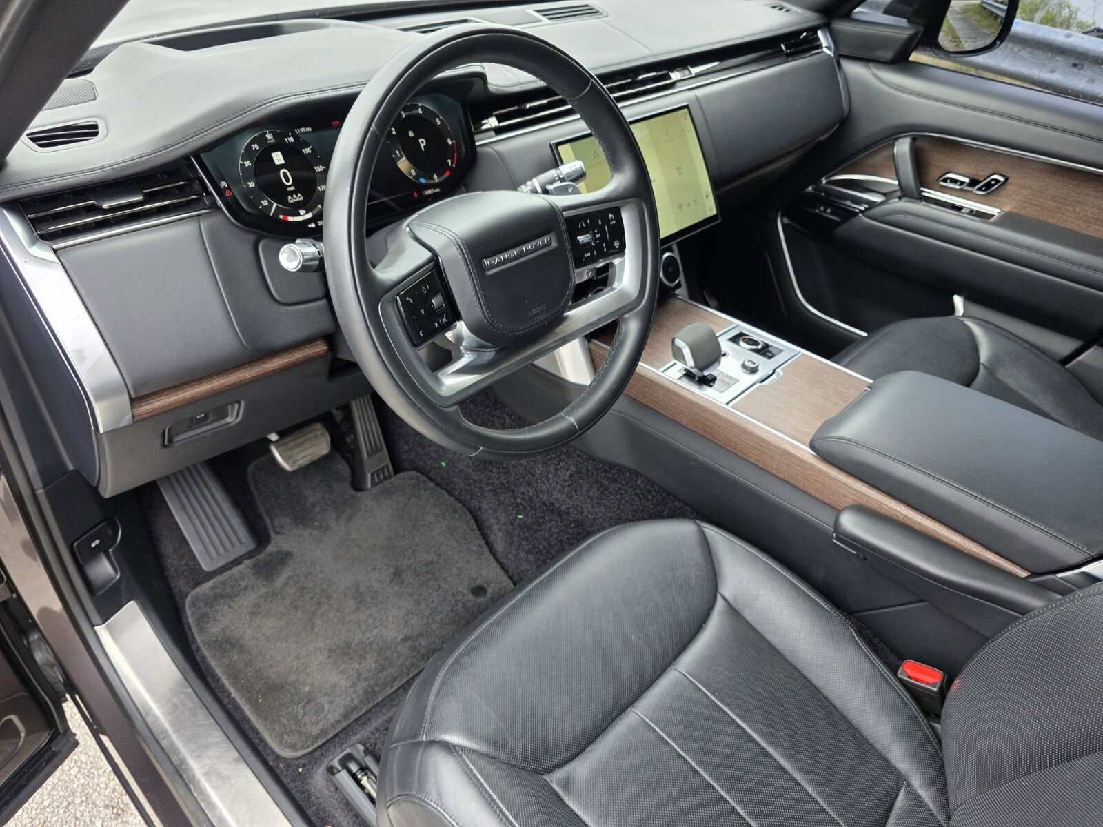 Certified 2022 Land Rover Range Rover SE image 11