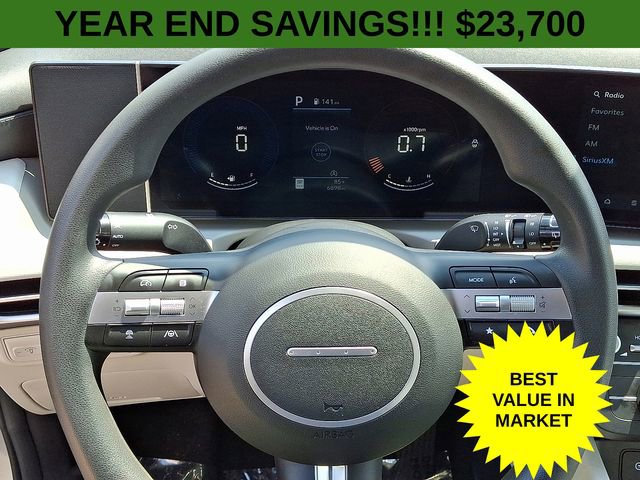 Used 2025 Hyundai Tucson SE image 20