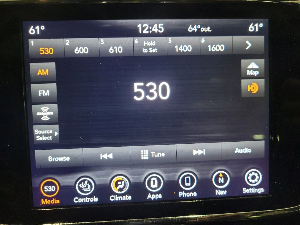 Used 2020 Jeep Grand Cherokee Altitude image 25