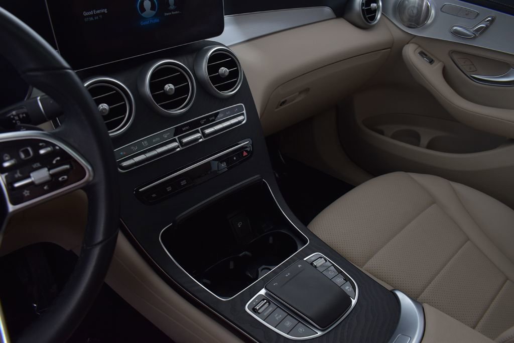 Used 2023 Mercedes-Benz GLC 300 4MATIC Coupe image 19