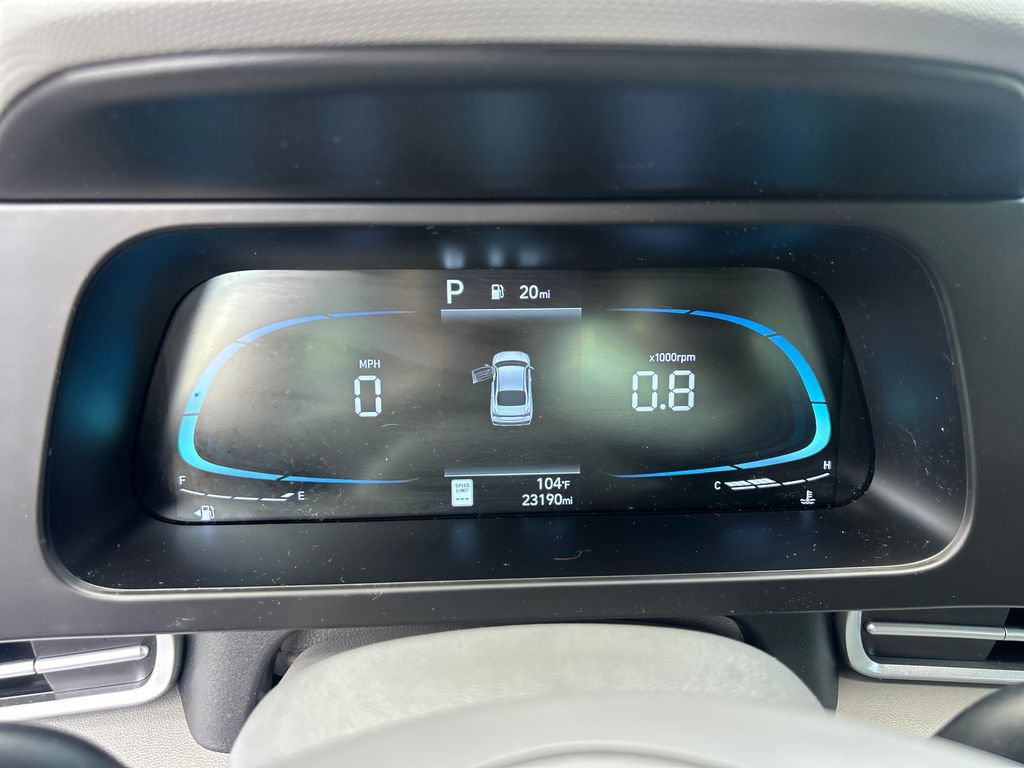 Used 2025 Hyundai Elantra Sport FWD image 17