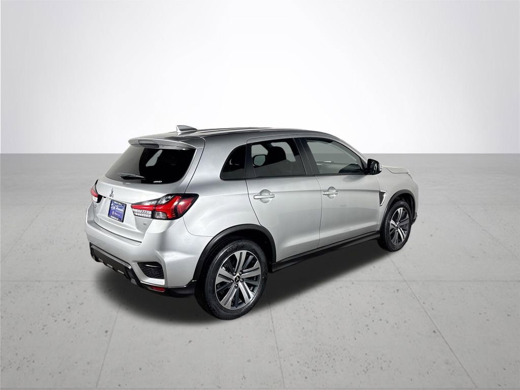 Used 2024 Mitsubishi Outlander Sport SE image 6