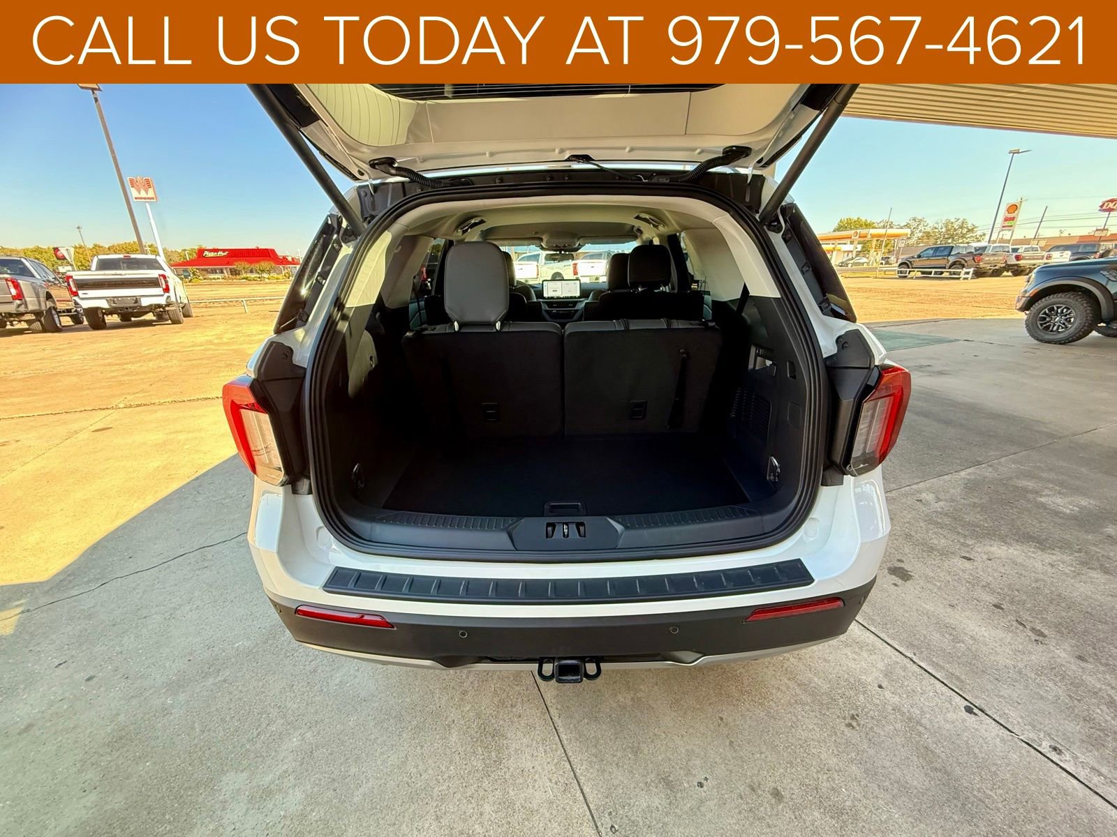 New 2026 Ford Explorer Active w/ Active Comfort Package image 32