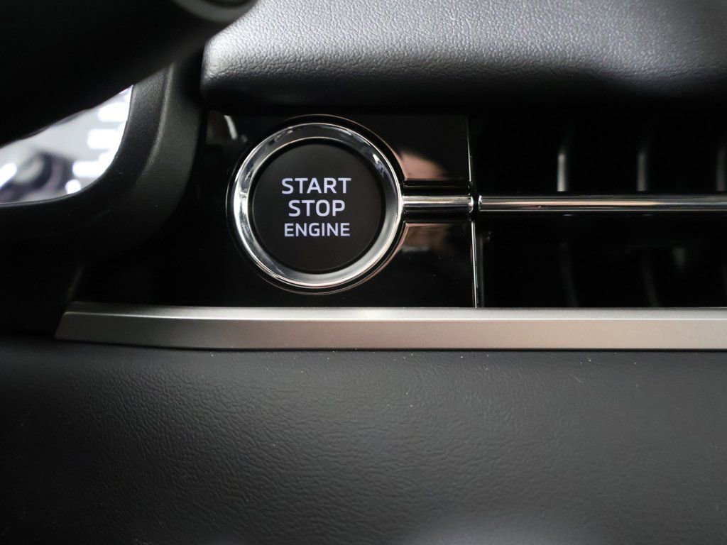 New 2026 Mitsubishi Outlander SE image 40