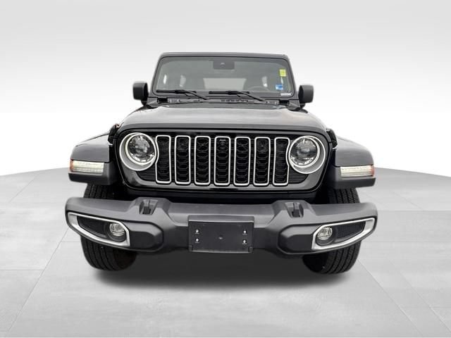Used 2024 Jeep Wrangler Unlimited Sahara w/ Technology Group AWD/4WD image 12
