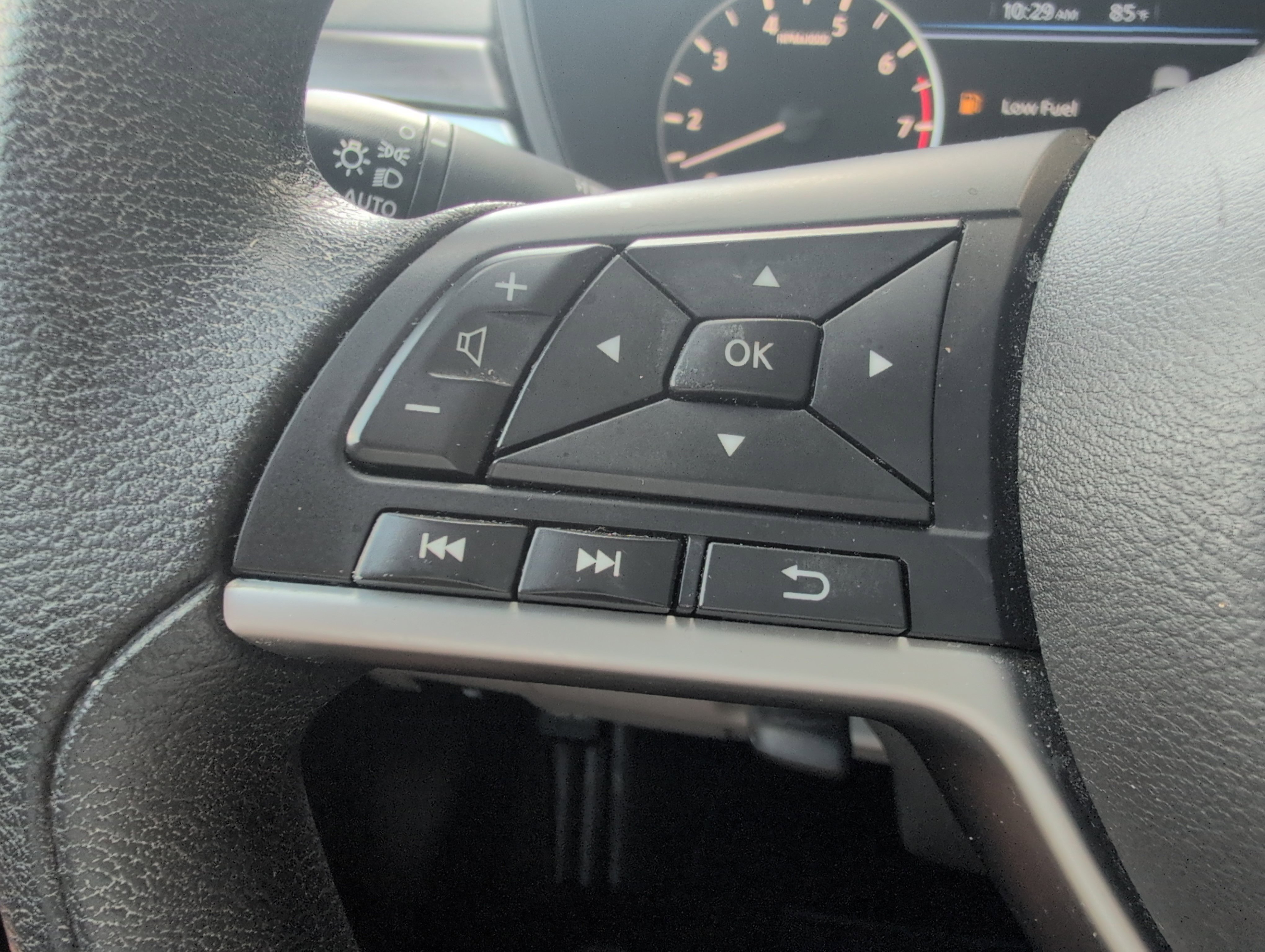 Used 2024 Nissan Altima 2.5 SV image 24