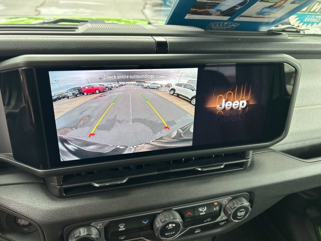 Used 2025 Jeep Wrangler Sport image 15