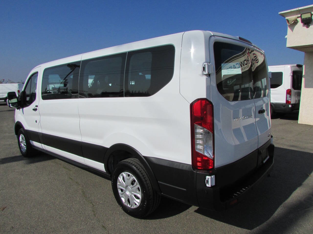 Used 2023 Ford Transit 350 XLT image 8