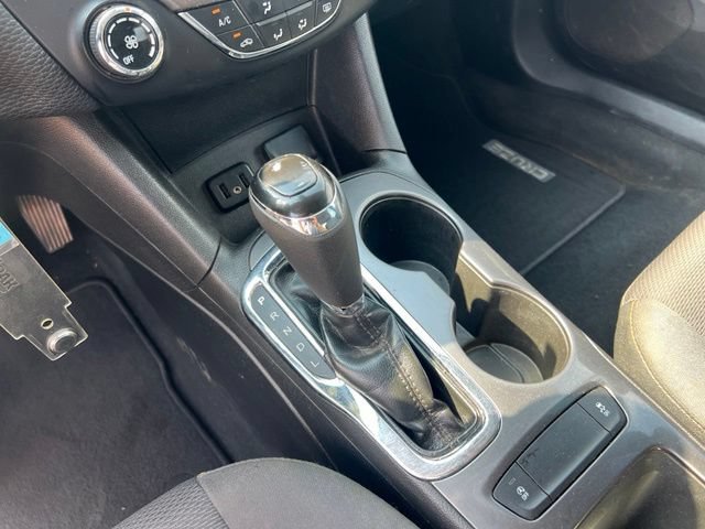 Used 2019 Chevrolet Cruze LS FWD image 22