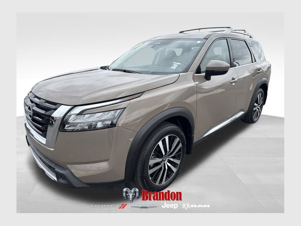 Used 2025 Nissan Pathfinder Platinum