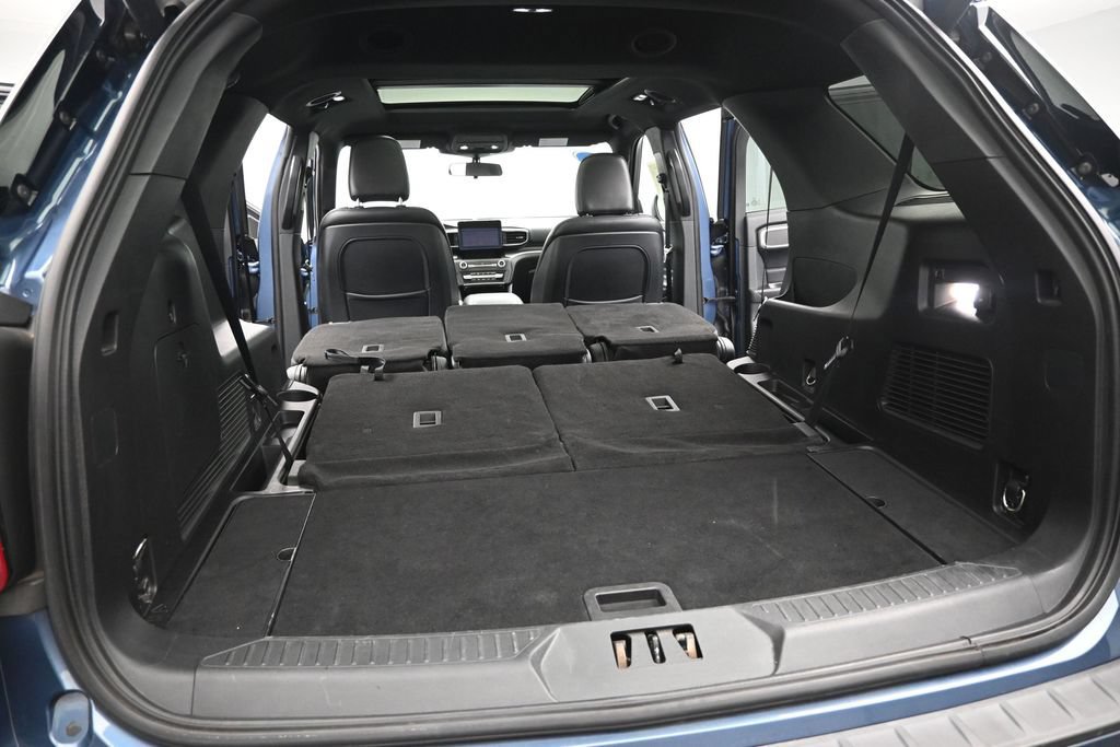 Certified 2020 Ford Explorer XLT w/ Equipment Group 202A RWD image 26