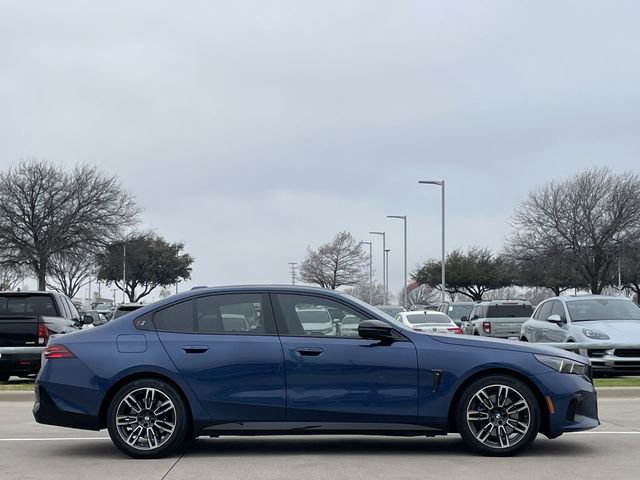 Used 2024 BMW 530i 530i w/ M Sport Package image 3