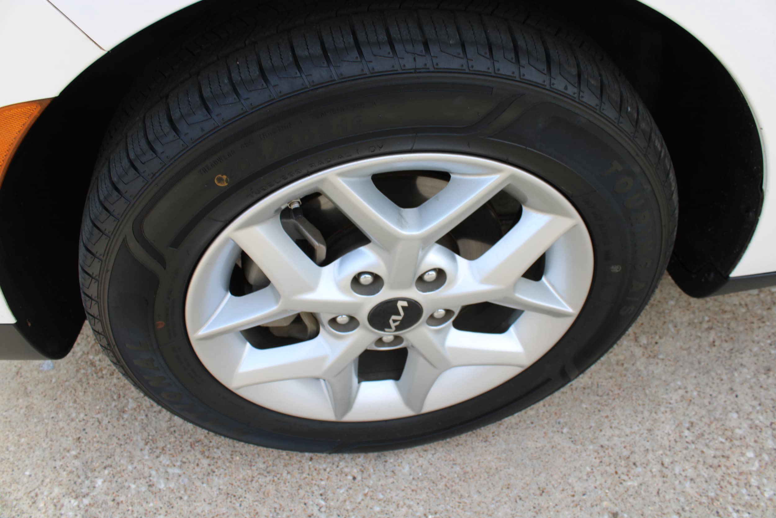Used 2023 Kia Soul S FWD image 14