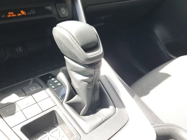 Used 2025 Toyota RAV4 XLE image 24