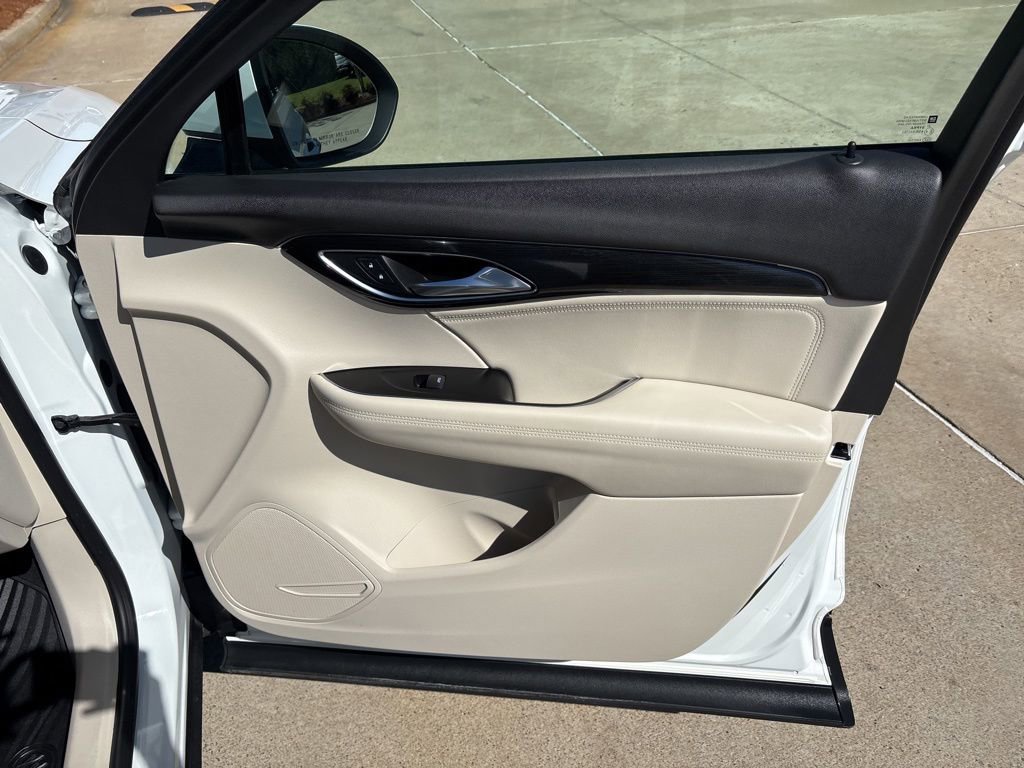 Used 2022 Buick Envision Essence w/ Safety Package image 45